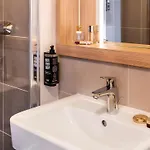 Hotel Ibis Styles Geneve Aeroport 3*