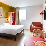 Ibis Styles Geneve Aeroport Hotel 3*