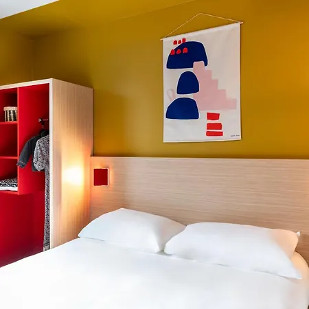 Ibis Styles Geneve Aeroport Hotel 3*
