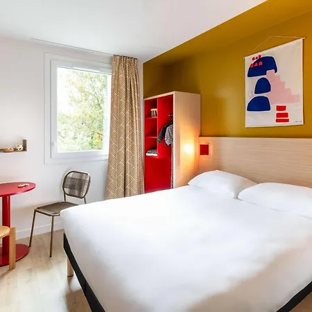 Ibis Styles Geneve Aeroport Hotel 3*